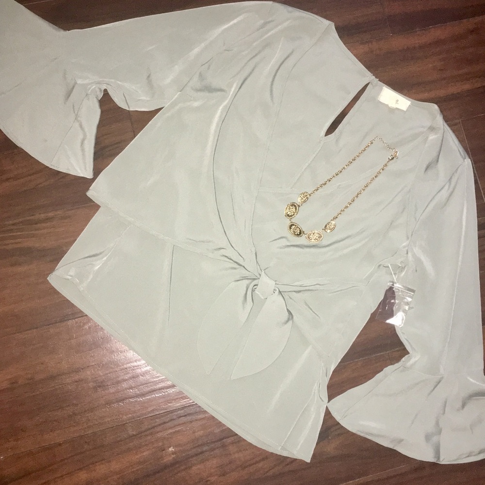 En Elly Tie Front Bell Sleeve Silky Blouse